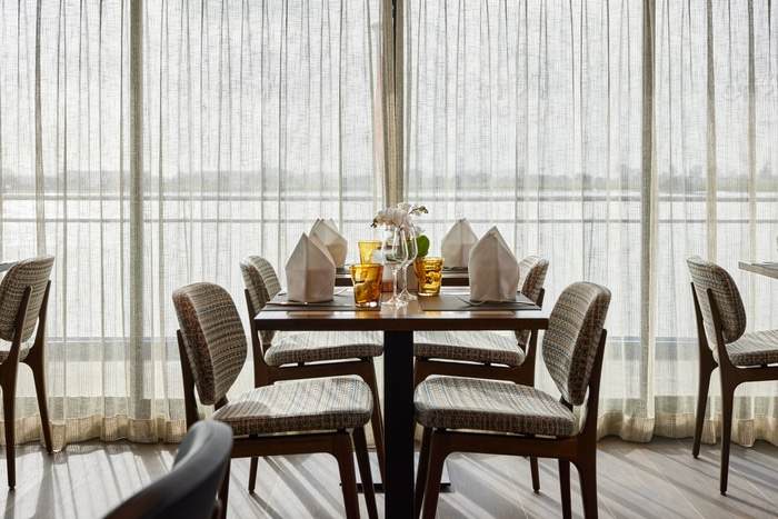 Viva Cruises Viva Two - Bistro 4.jpg